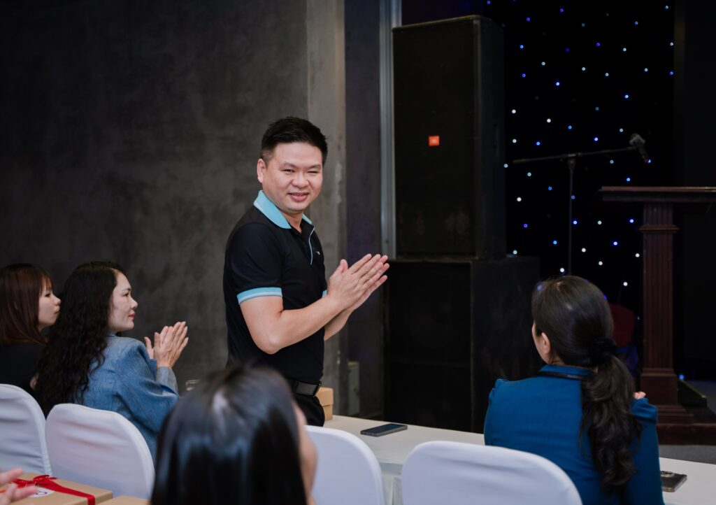 giảng viên Nguyễn Tiến Quang