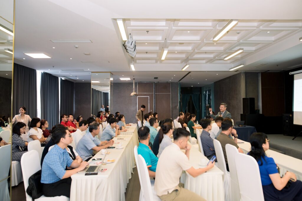 Hội thảo của CLB CEOHUE