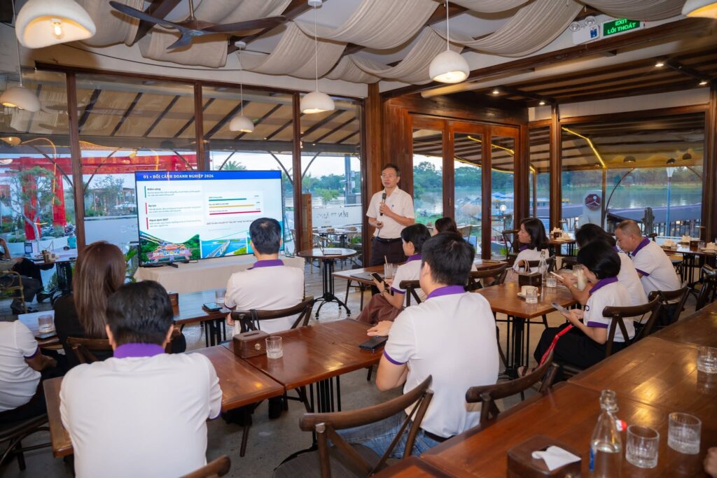 Chương trình sinh hoạt định kỳ lần thứ 48