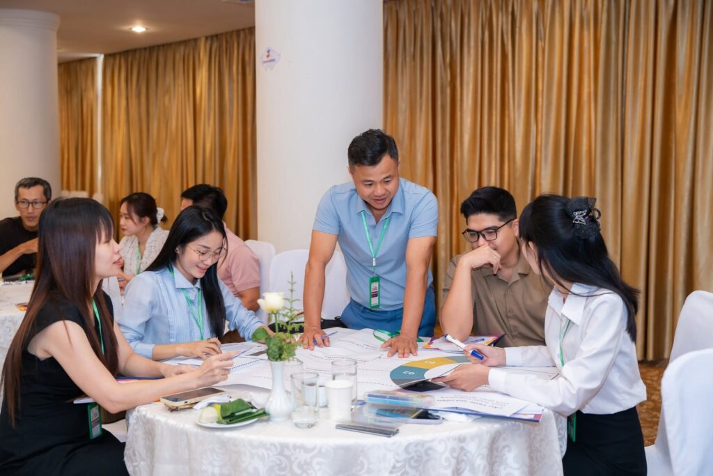 Chương trình đào tạo Tái tạo mô hình kinh doanh xây dựng thương hiệu bền vững