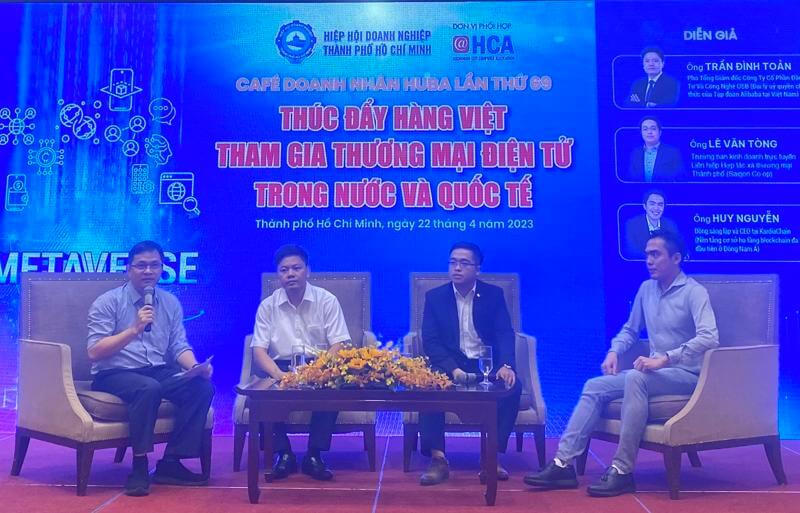 Tọa đàm “Thúc đẩy hàng Việt tham gia thương mại điện tử trong nước và quốc tế” do Hiệp hội Doanh nghiệp TP.HCM (HUBA) tổ chức sáng 22/4.
