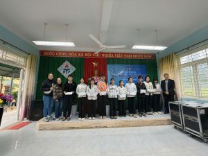 Chương trình thiện nguyện Tiếp bước đến trường lần thứ 4