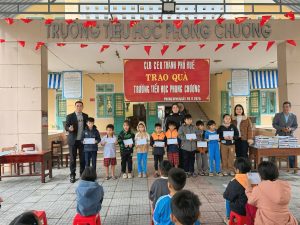 Chương trình thiện nguyện Tiếp bước đến trường lần thứ 4